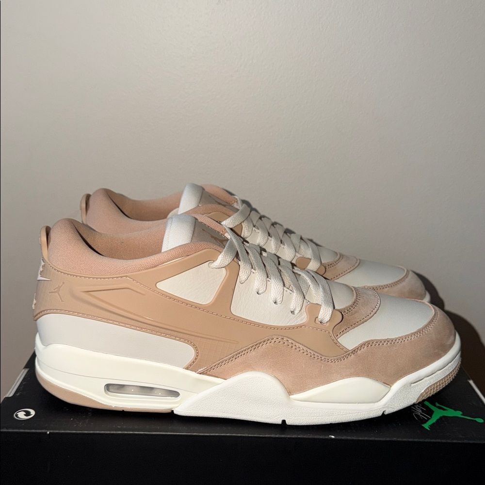 Air Jordan 4 RM Orewood Brown FQ7940-202 Women’s Size 11.5